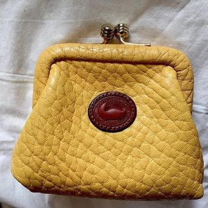Vintage Dooney and Bourke Kiss Lock coin Purse Palomino Yellow